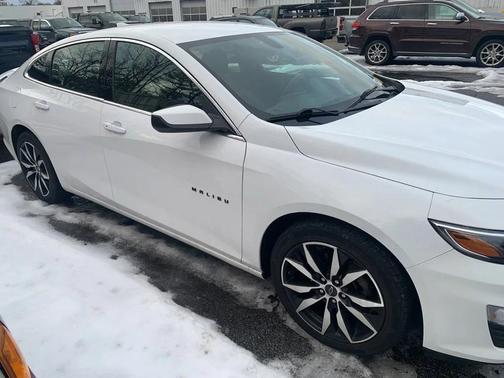 2021 Chevrolet Malibu FWD RS