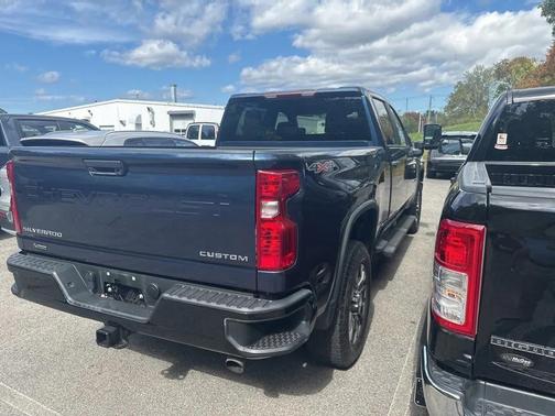 2022 Chevrolet Silverado 2500 Custom