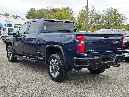 2022 Chevrolet Silverado 2500 Custom