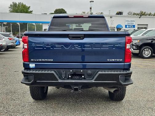 2022 Chevrolet Silverado 2500 Custom