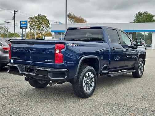 2022 Chevrolet Silverado 2500 Custom