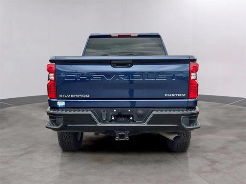 2022 Chevrolet Silverado 2500 Custom