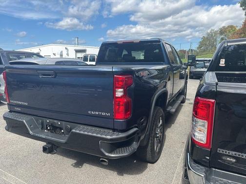 2022 Chevrolet Silverado 2500 Custom