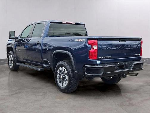 2022 Chevrolet Silverado 2500 Custom