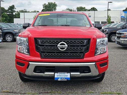 2022 Nissan Titan SV