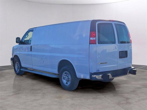 2024 Chevrolet Express 2500 RWD 2500 Regular Wheelbase WT