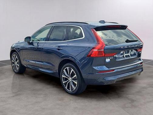 2022 Volvo XC60 B5 Momentum