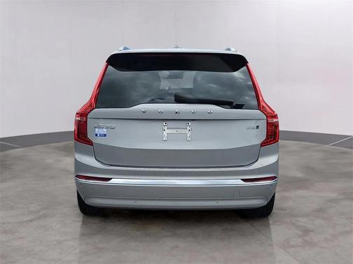 2024 Volvo XC90 B5 Core Bright Theme
