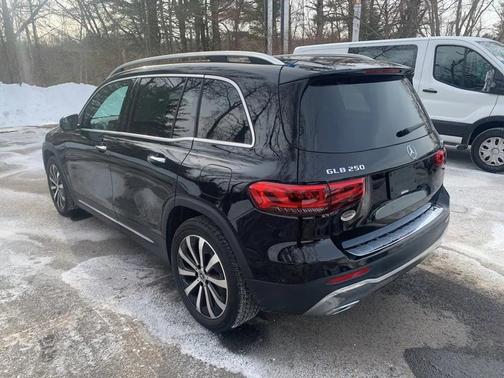 2022 Mercedes-Benz GLB 250 4MATIC