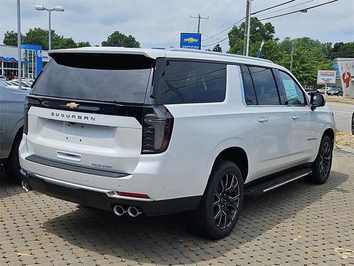2025 Chevrolet Suburban Premier