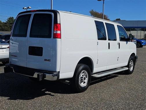 2023 GMC Savana 2500 Work Van