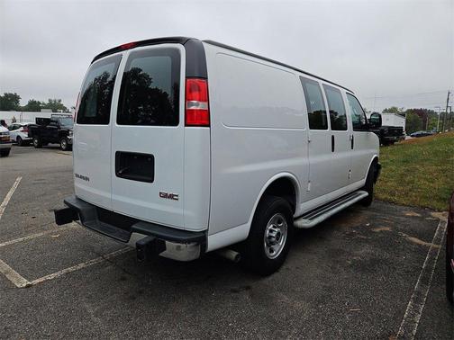 2023 GMC Savana 2500 Work Van