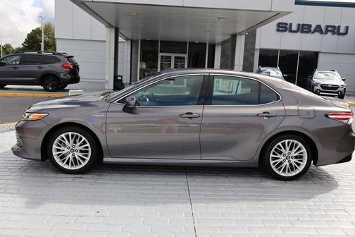 2018 Toyota Camry Hybrid LE