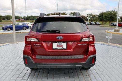 2018 Subaru Outback 2.5i Premium
