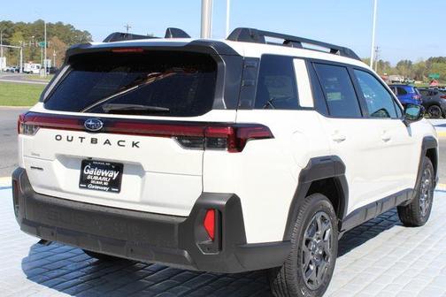 Crystal White Pearl 2026 Subaru Outback Premium