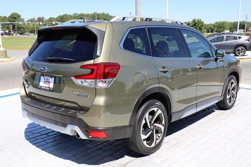Autumn Green Metallic 2023 Subaru Forester 2.5i Touring