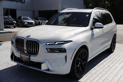 2024 BMW X7 xDrive40i