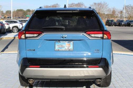 2023 Toyota RAV4 Hybrid SE