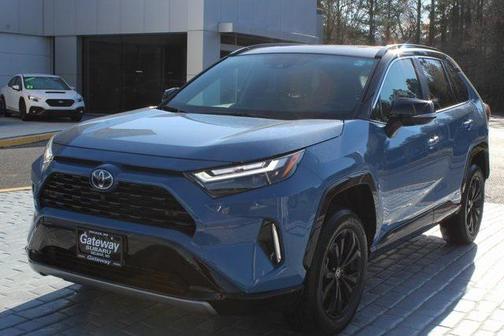2023 Toyota RAV4 Hybrid SE