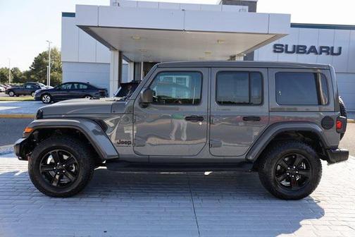2023 Jeep Wrangler 4-Door Sahara Altitude 4x4