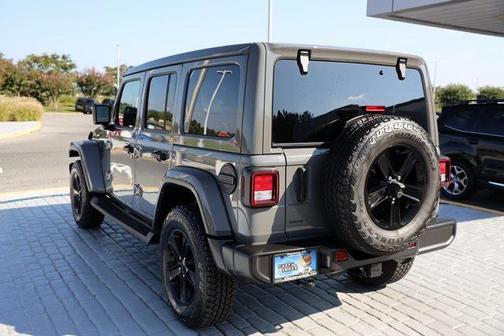 2023 Jeep Wrangler 4-Door Sahara Altitude 4x4
