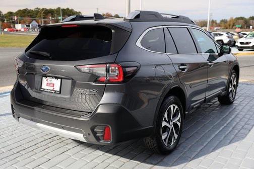 2022 Subaru Outback Touring XT