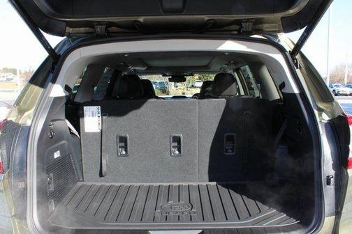 Green Metallic 2026 Subaru Ascent Touring