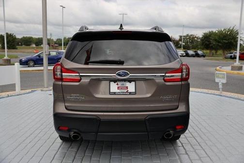 2022 Subaru Ascent Limited 8-Passenger