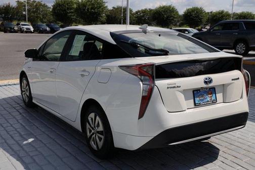 2016 Toyota Prius Three