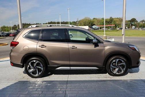 2023 Subaru Forester Touring
