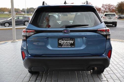 2025 Subaru Forester Base