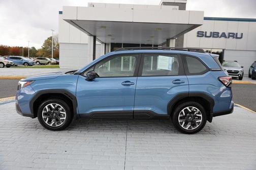 2025 Subaru Forester Base