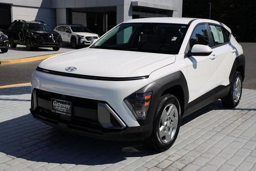 2024 Hyundai KONA SE