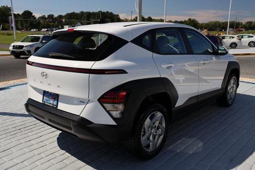2024 Hyundai KONA SE