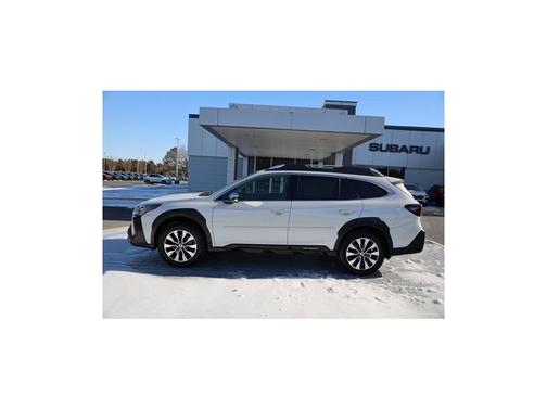 2023 Subaru Outback Touring XT