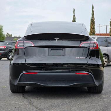 2022 Tesla Model Y Performance Dual Motor All-Wheel Drive
