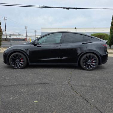 2022 Tesla Model Y Performance Dual Motor All-Wheel Drive