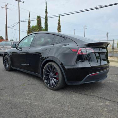 2022 Tesla Model Y Performance Dual Motor All-Wheel Drive
