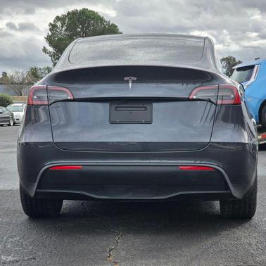 2025 Tesla Model Y Long Range Dual Motor Rear-Wheel Drive