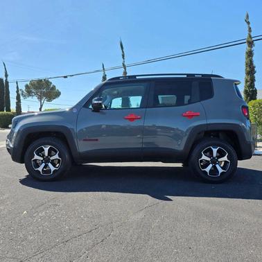 2022 Jeep Renegade Trailhawk