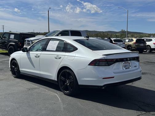 2024 Honda Accord Hybrid 