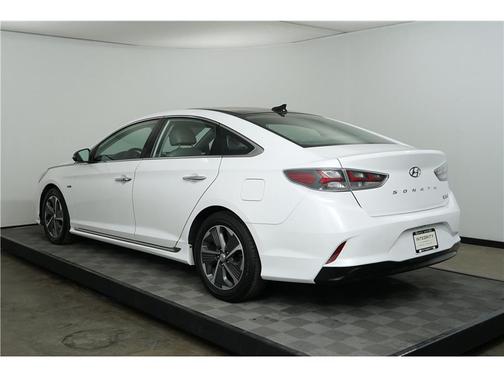 2019 Hyundai SONATA Hybrid Limited
