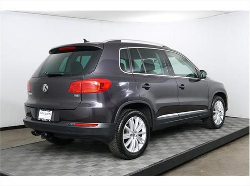 2016 Volkswagen Tiguan SE