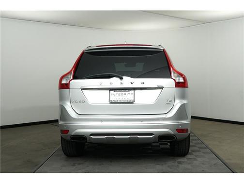 2017 Volvo XC60 T6 Dynamic