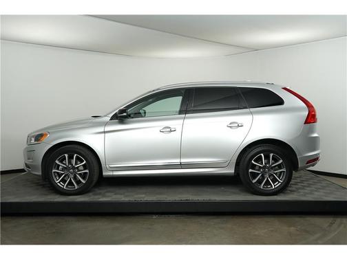 2017 Volvo XC60 T6 Dynamic