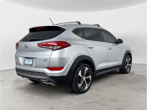 2016 Hyundai TUCSON Sport