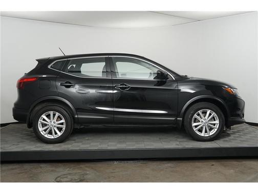 2018 Nissan Rogue Sport S