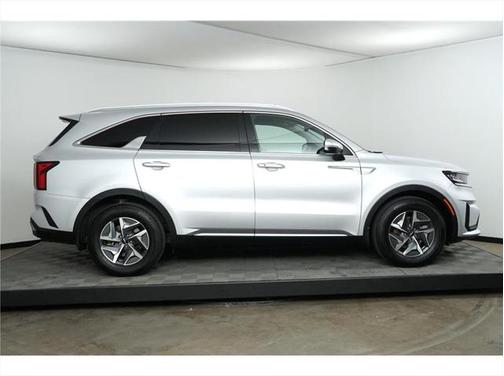 2022 Kia Sorento Hybrid S