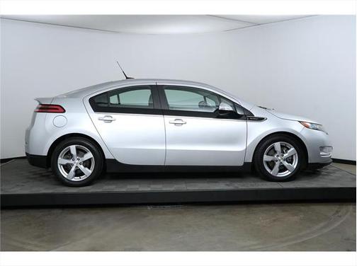 2014 Chevrolet Volt Base