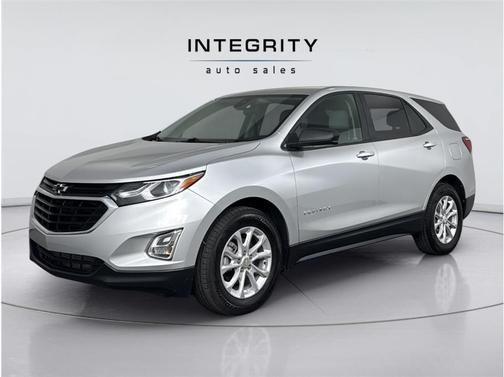 Silver Ice Metallic 2020 Chevrolet Equinox LS